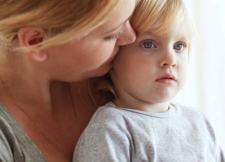 5 consejos prácticos a seguir después de un golpe en la cabeza en niños