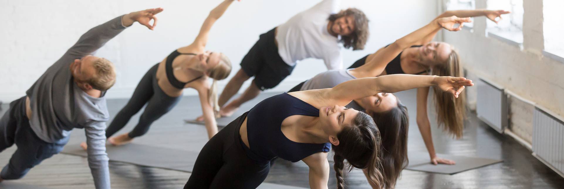 Cómo mejorar la fuerza muscular gracias al yoga