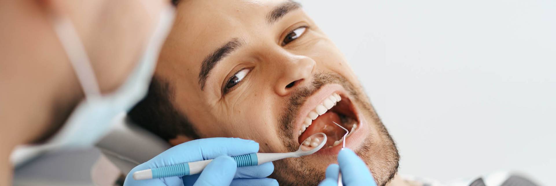 ¿Qué causa el dolor en los dientes?