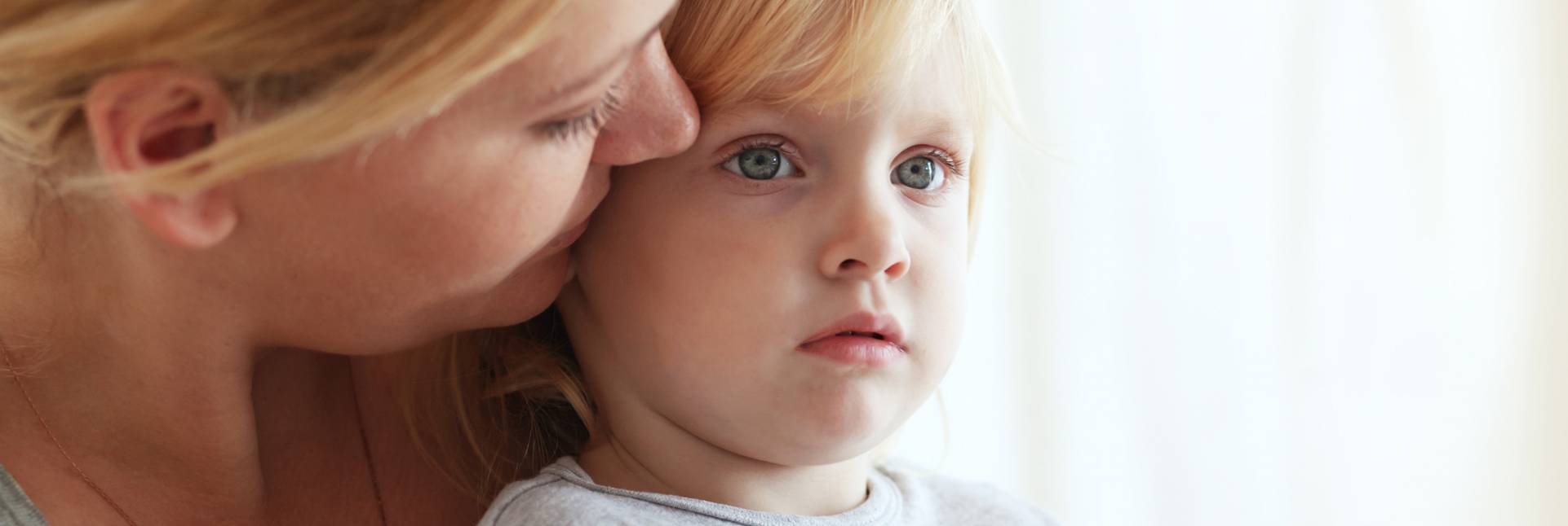 5 consejos prácticos a seguir después de un golpe en la cabeza en niños