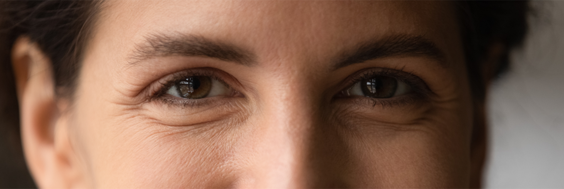 Ojos llorosos y lagrimeo: causas y tratamiento
